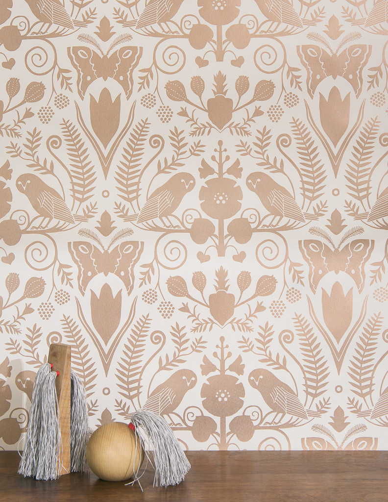 Rose Gold Wallpaper by Juju http://www.jujupapers.com/collections/metallics/products/jujupapers-barn-owls-and-hollyhocks-rose-gold-on-cream